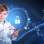 Guardianes Digitales: 8 consejos para salvaguardar a los niños de los riesgos cibernéticos